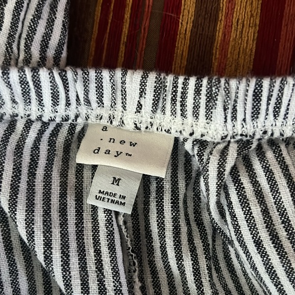 A New Day linen/rayon wide leg pants size M - Picture 3 of 3